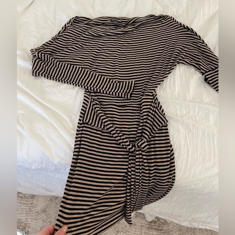Fashion Nova Sweater Dress - Picture 1 of 3